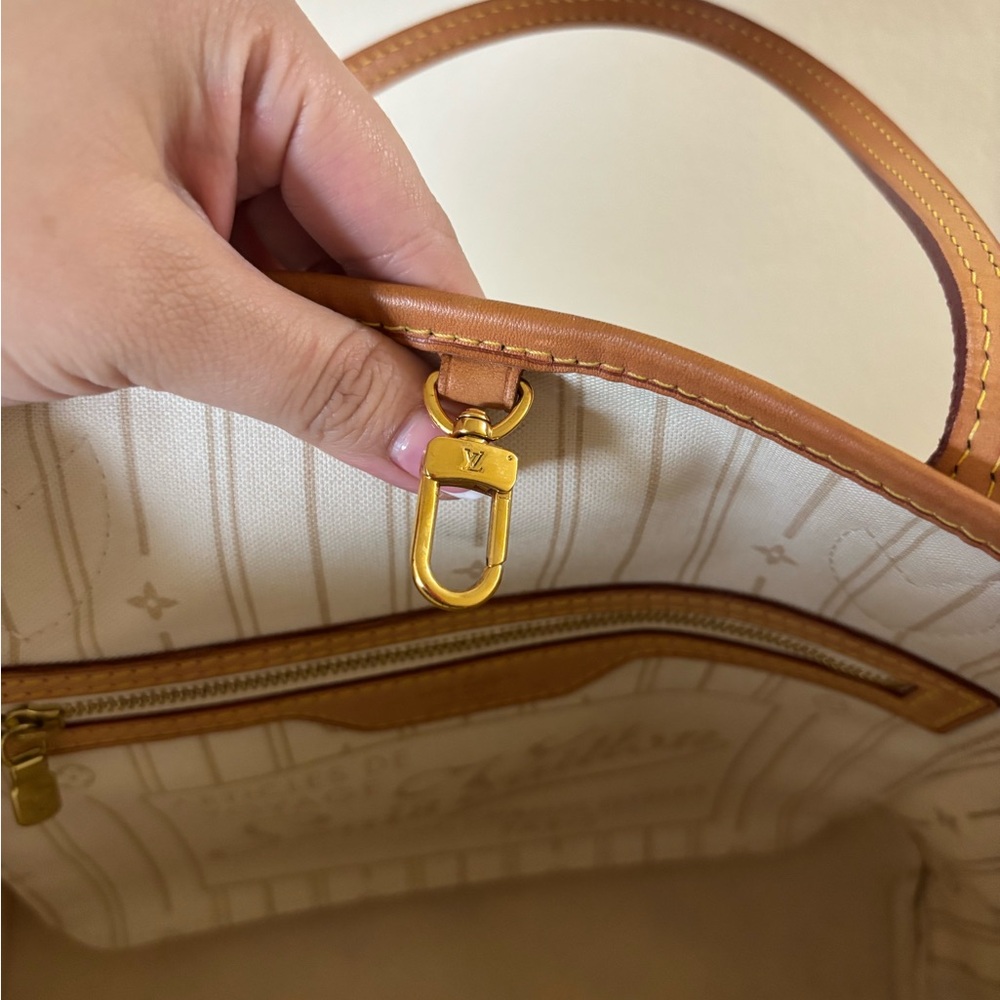 Louis Vuitton Damier Azur Neverfull PM ✨ - Picture 6 of 14